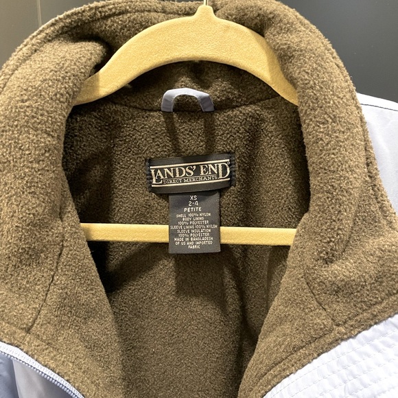 Lands End XS Petite insulted coat - Picture 3 of 3